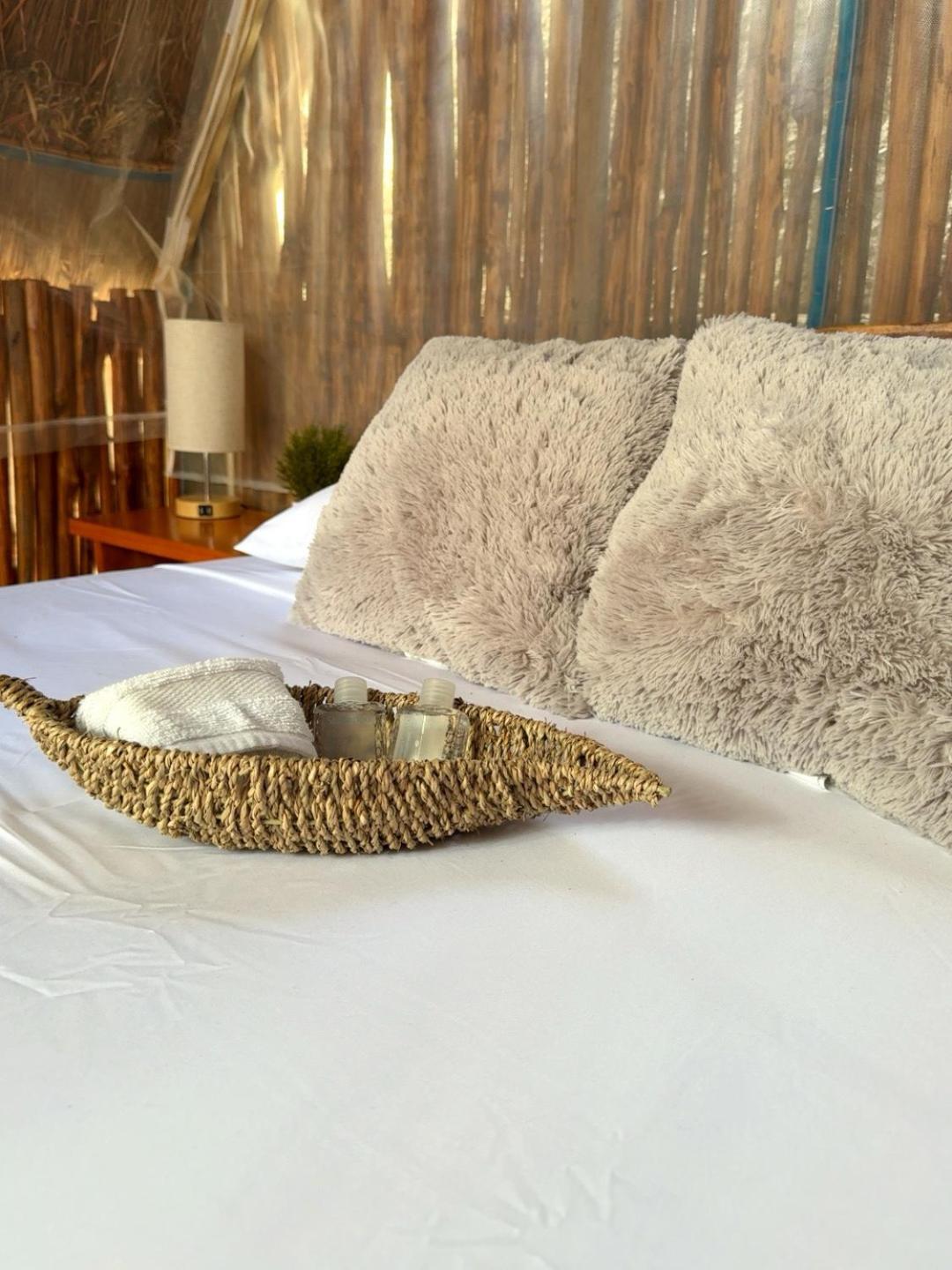 Hotel & Eco Cabanas Azul Maria Bacalar Exteriör bild