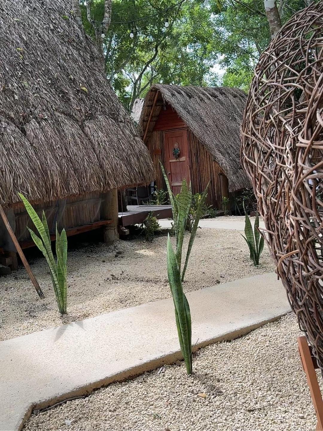 Hotel & Eco Cabanas Azul Maria Bacalar Exteriör bild